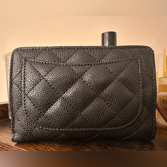 Black Wallet - Picture 2 of 5